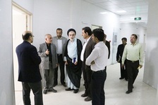 بازدید رئیس دانشگاه رازی از آزمایشگاه مرکزی
