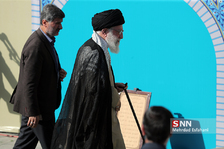 حضرت آیت الله خامنه ای رهبر معظم انقلاب اسلامی