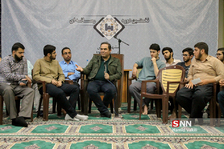 حسین دهباشی در جمع دانشجویان در گعده های شبانه نخستین دوره رسانه ای نبأ