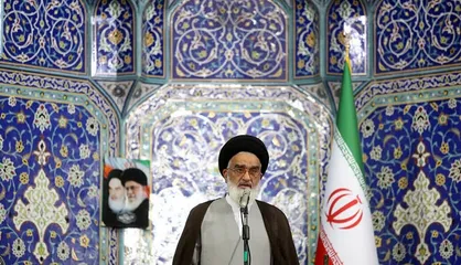 مردم ایران در همه امور تابع فرمان ولی&zwnj;فقیه هستند/حقوق ملت ایران کالای مذاکره نیست