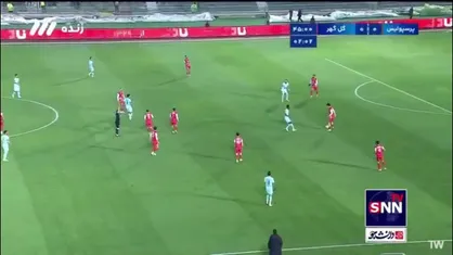 سوت پایان نیمه اول دیدار فوتبال گل&zwnj;گهر و پرسپولیس