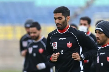 محمد انصاری در پرسپولیس ماندنی شد