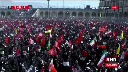 گلی گم کرده&zwnj;ام می&zwnj;جویم او را، به هر گل می&zwnj;رسم می&zwnj;بویم او را