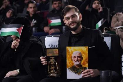 جشنواره عمار در شب &laquo;امت مقاومت&raquo;؛ هم&zwnj;صدایی چهره&zwnj;های مقاومت از لبنان تا فلسطین