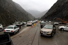 محور کندوان یکطرفه شد/محدودیت تردد در جاده هراز