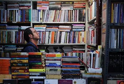 فیلم/ مقایسه جالب ارزش کتاب علمی با کتاب&zwnj;های تست کنکور
