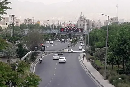 بیشتر معابر خلوت است/ عوارضی قم فعلا خلوت است