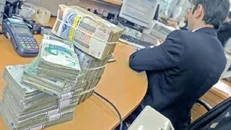 منابع نظام بانکی جایگزین نفت شد/ بانک‌ها ملزم به خرید اوراق مالی دولت می‌شوند