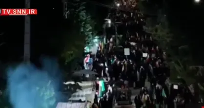 هزاران نقش، یک رنگ؛ تصویری از شصت و چهارمین قرارِ عاشقی ملت ایران در شهر&zwnj;های مختلف/ یکی از استان ها برای نمونه؛ خروشِ بیستون در خیابان&zwnj;های گهواره&zwnj; تمدن+فیلم