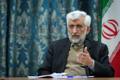 با نمایش نمی&zwnj;شود کشور را اداره کرد/ بار مقابله با تحریم&zwnj;ها باید بر دوش مسئولین باشد، نه مردم
