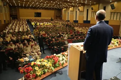 استاندار کرمانشاه: سربازان زینت&zwnj;بخش نظام و ستون امنیت کشور هستند