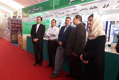 الکترونیکی&zwnj;کردن کتاب&zwnj;ها برای کاهش هزینه و جذب مخاطب باید مورد توجه قرار گیرد