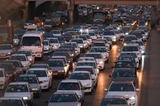 افزایش تردد خودروها در جاده‌های اصفهان پیش‌بینی شد