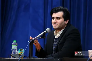 بررسی نقش رسانه در اعتراضات مردمی