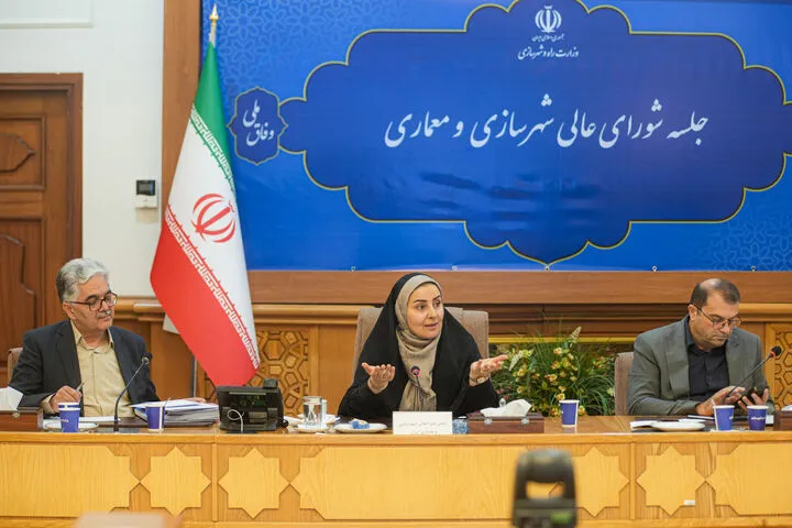 هشدار وزیر راه درباره فرونشست تخت جمشید / اختصاص ۵ درصد از برج‌های باغ امین زنجان به مسکن استیجاری