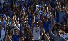 میداودی سکو‌ها را به هم ریخت/ اعتراض شدید مرزبان به داور