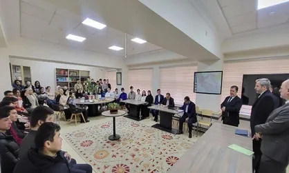 حضور علی باقری در دانشگاه شرق شناسی تاشکند