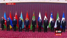 عکس یادگاری سران کشور‌های مشترک‌المنافع با حضور پزشکیان به عنوان «مهمان ویژه» + فیلم