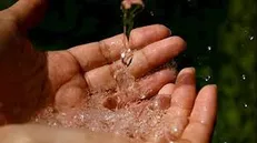 آب آلوده ۱۳ نفر را مسموم کرد