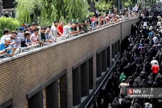 مراسم تشییع پیکر مطهر ۱۵۰ شهید دفاع مقدس در تهران
