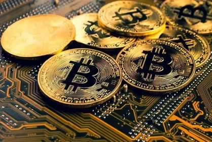بیت&zwnj;کوین وارد کانال ۹۰ هزار دلار شد