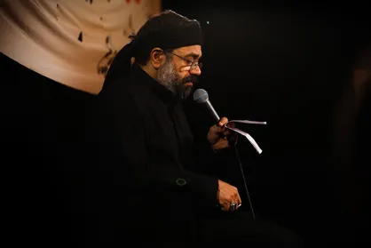 فیلم/ مداحی حاج محمود کریمی ظهر عاشورا محرم ۱۴۳۹