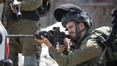 ۳ جوان فلسطینی به ضرب گلوله نظامیان تروریست صهیونیست به شهادت رسیدند + عکس