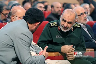 آیین بزرگداشت استاد تراز انقلاب اسلامی 