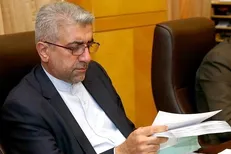 وزیر نیرو از دانشگاه شریف بازدید کرد