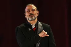 از لغو جنجالی تا بازگشت دوباره / کنسرت علیرضا قربانی بار دیگر در اصفهان