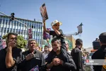 تشییع ۲ شهید حادثه تروریستی حرم شاهچراغ(ع)
پیکر مطهر شهدای حادثه تروریستی حرم شاهچراغ (ع) ساعت ۹ صبح چهارشنبه ۲۵ مرداد۱۴۰۲ از میدان شهدا تا حرم مطهر احمد بن موسی شاهچراغ (ع) شیراز تشییع شد.