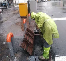رسیدگی به خیابان پیروزی و لایروبی انهار در آخرین پنجشنبه سال ۱۴۰۱