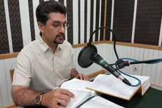 امیرحسین مدرس راوی برنامه 