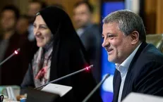 محسن هاشمی: به شهردار روحیه بدهید