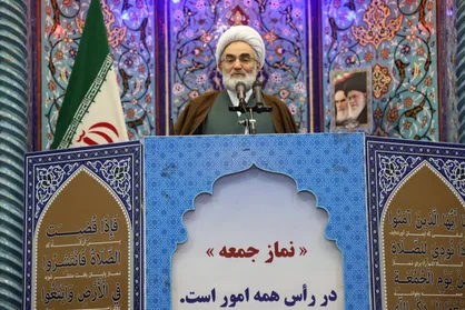 دستگاه قضا با اخلالگران بازار برخورد کند/ همبستگی مردم رشت با غزه تجدید شد
