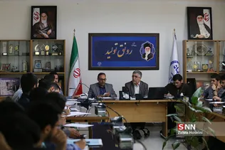 نشست رئیس جهاد دانشگاهی با دانشجویان فنی دانشگاه تهران