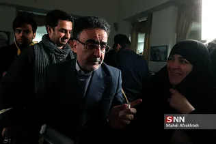 مناظره علیرضا زاکانی  و مصطفی تاجزاده