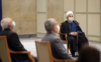 تکذیب دیر رسیدن روحانی به جلسه دولت با رهبری/ عکس یادگاری گرفته نشد