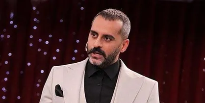 علیرام نورایی: شهدا و جانبازان خط قرمزم هستند