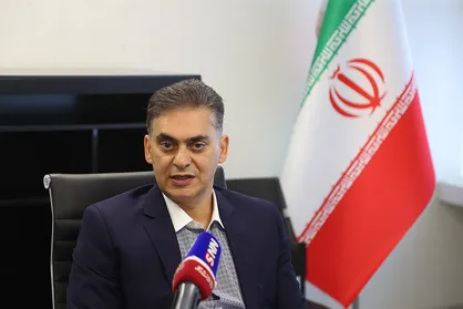 لاهوتی: ضعف نظارت در اجرای قوانین&zwnj;کارآمد اقتصاد را به&zwnj;هم زده است / بانك مركزی مشكلاتمان با عراق را حل نكند به مشكل برمی&lrm;خوريم