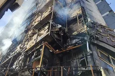 آتش‌نشانی بجنورد امکان مهار آتش ساختمان ۷ طبقه را دارد