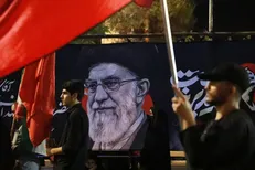 فریاد بلند مردم سمنان در شب یکصد و چهل و چهار اقتدار/ ابرقدرت ایرانه+ فیلم