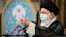 بسیج دانشجویی دانشگاه‌های علوم پزشکی کشور برای کمک به مقابله با ویروس کرونا اعلام آمادگی کرد