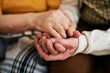 ۹ درصد جمعیت هرمزگان سالمند هستند/۱۸ هزار سالمند زیر پوشش بهزیستی