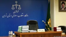 از ارز دولتی برای واردات صوری ورق استیل سوءاستفاده شد/ ۴ تن از متهمان این پرونده متواری هستند
