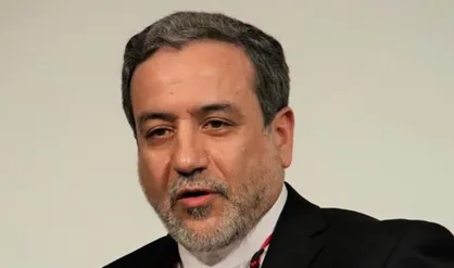 عراقچی: سفیر انگلیس مجددا بازمی گردد/ برخورد بسیار تندی با او صورت گرفت