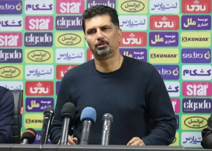سرمربی آلومینیوم در نشست خبری حاضر نشد