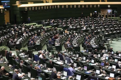 آغاز جلسه علنی مجلس/ طرح اصلاح قانون نظارت مجلس بر رفتار نمایندگان در دستور کار