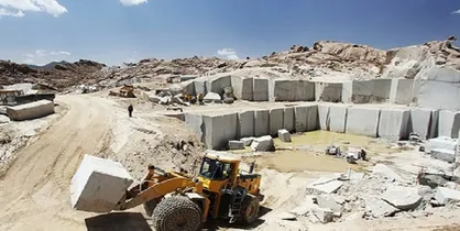 دستگاه قضایی به تخلفات معادن جوشقان قالی ورود کرد
