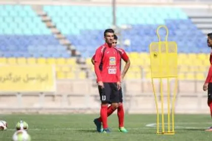 مصدومیت شدید کاپیتان پرسپولیس؛ بازهم رباط؟!